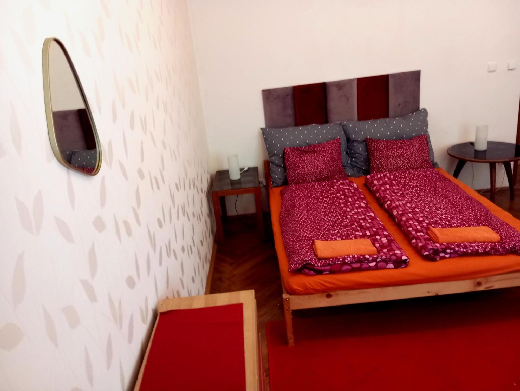 Vinohrady Garden Apartment Prague